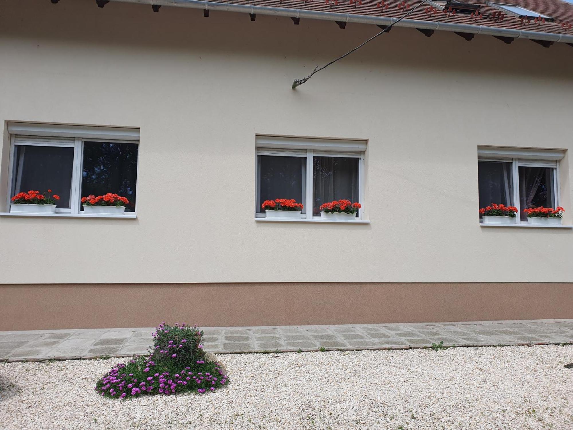 Bella Apartman Szeged Exterior photo